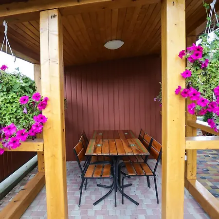 U Maksa Guest house Solochin