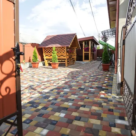 U Maksa Guest house 3*