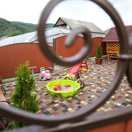 Guest house U Maksa 3*