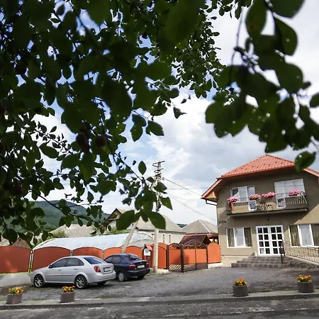 U Maksa Guest house 3*