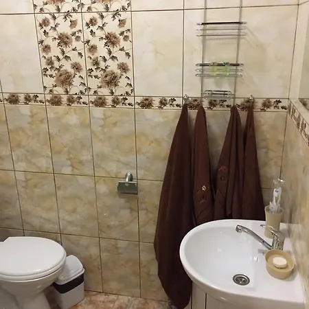 U Maksa Pensión 3*